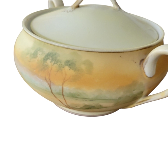 Nippon Japan Vintage Covered Handled Bowl With Matte Finish - Picture 8 of 13